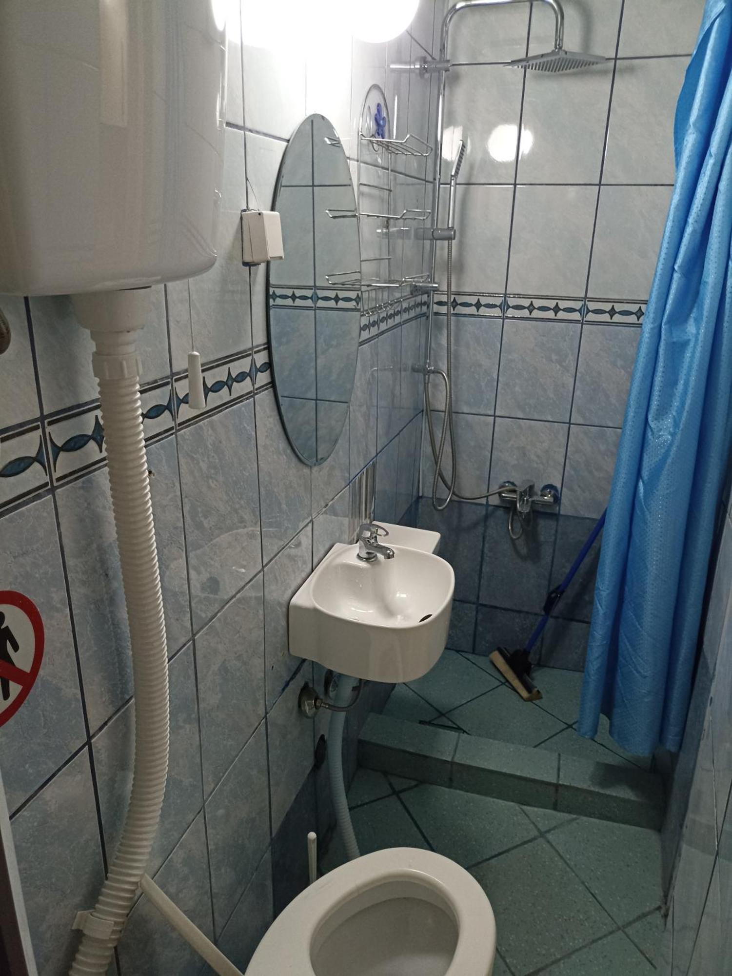Mini Garsonjera Hotel Подгорица Екстериор снимка