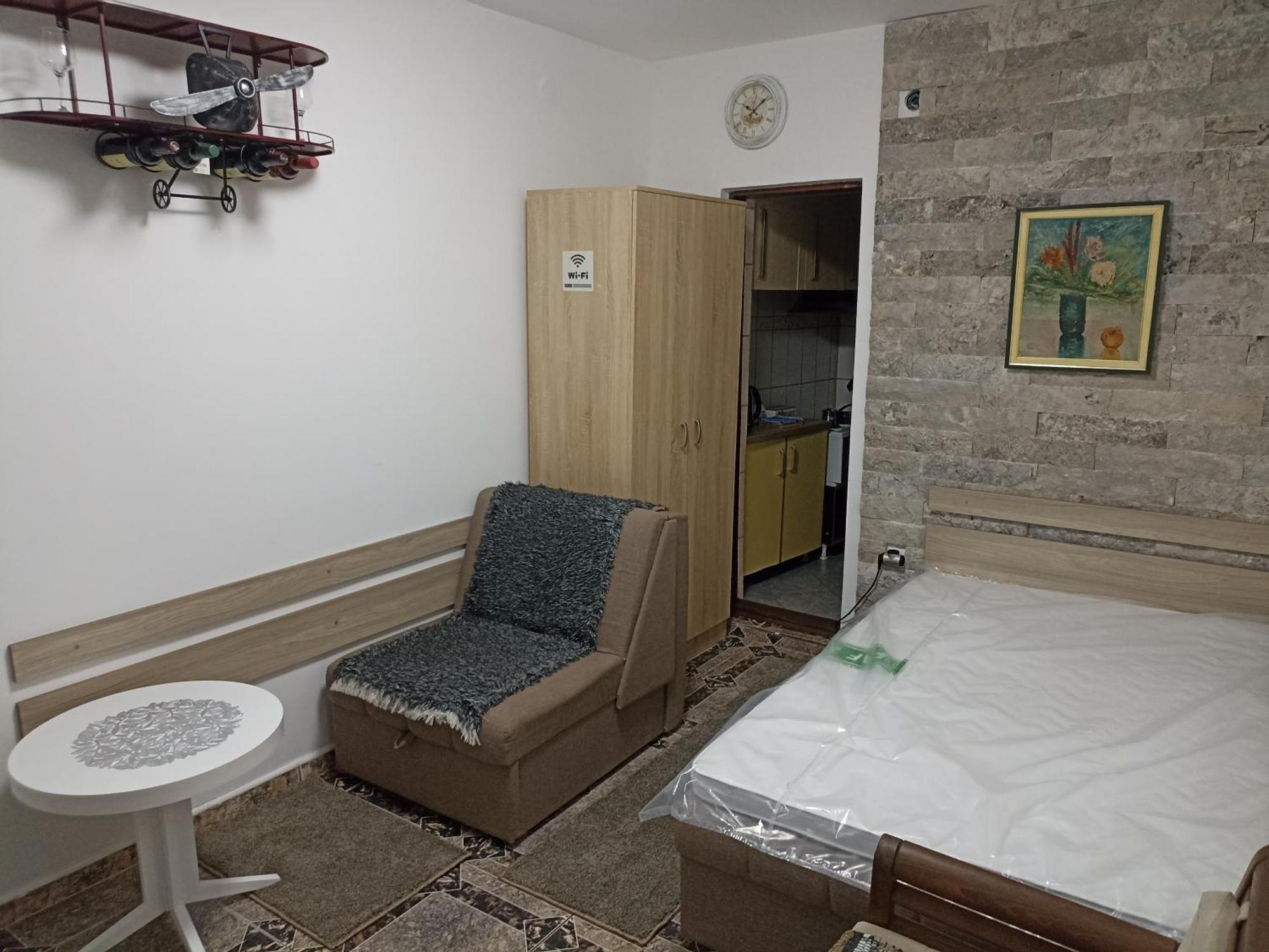 Mini Garsonjera Hotel Подгорица Екстериор снимка
