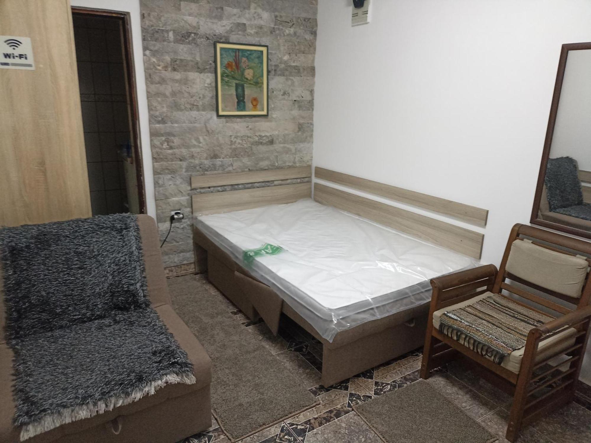 Mini Garsonjera Hotel Подгорица Екстериор снимка