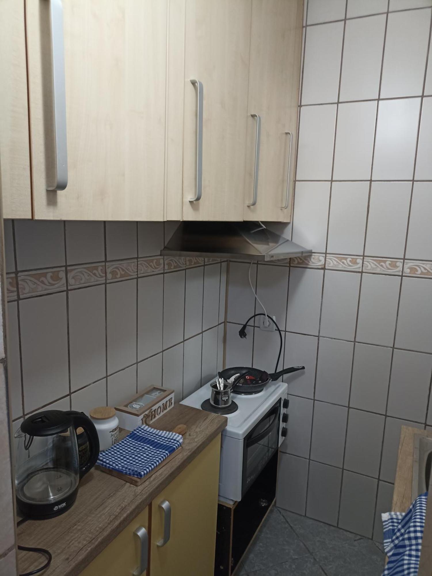 Mini Garsonjera Hotel Подгорица Екстериор снимка