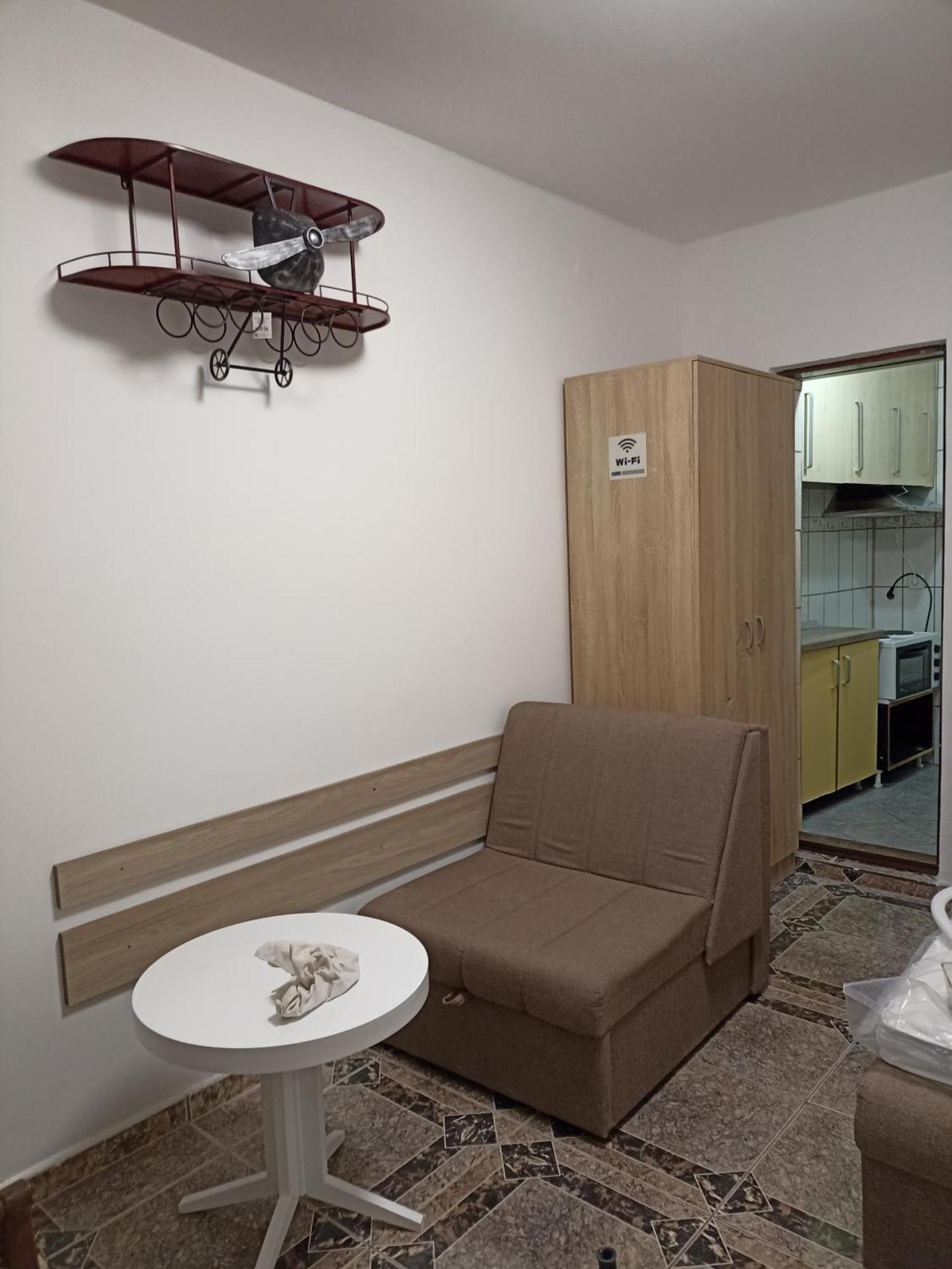 Mini Garsonjera Hotel Подгорица Екстериор снимка